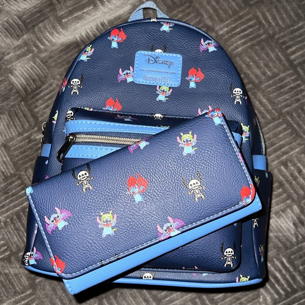 Loungefly Stitch Costume Backpack Wallet Set Very Good Condition.